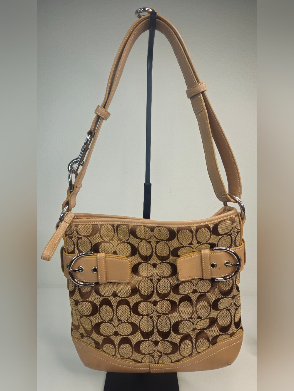 Coach • Soho Signature Buckle Duffle • 3574 • Khaki Tan • Y2K • Shoulder Bag